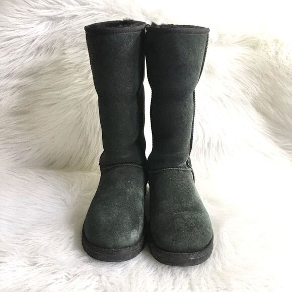 🔃UGG Black Classic Tall Boots - Picture 6 of 10